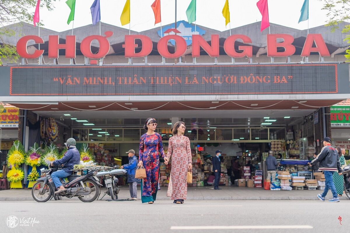 Shop for fresh flavors at Hue’s vibrant Đông Ba Market